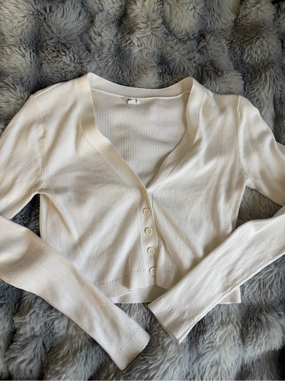 Classic Ribbed Button-Front Cropped Cardigan Garage